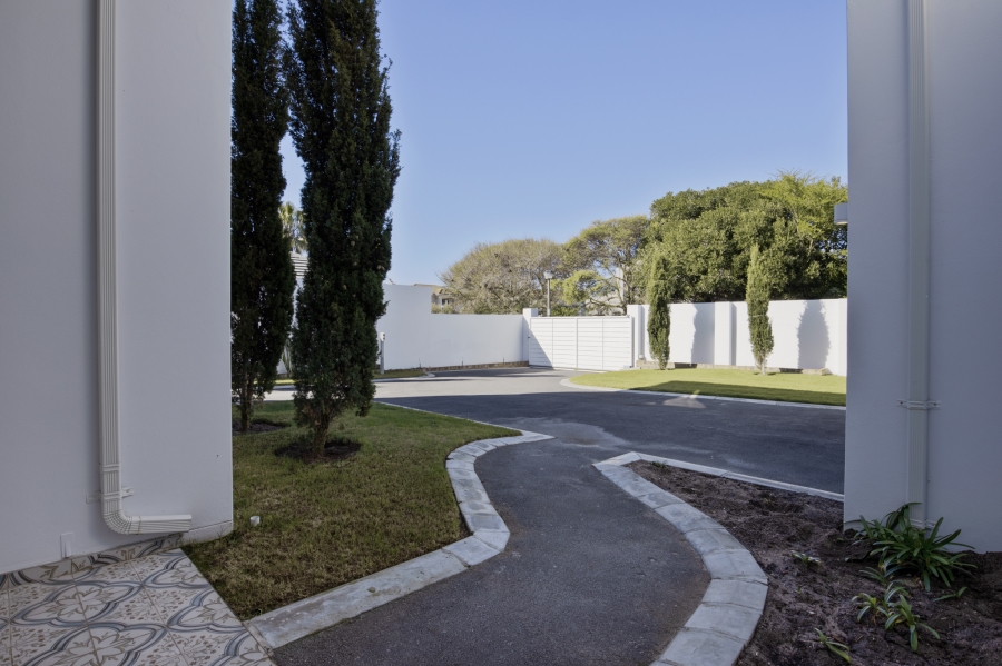 To Let 3 Bedroom Property for Rent in Sunset Beach Western Cape